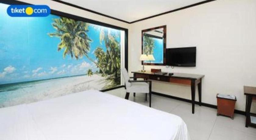 Makassar Golden Hotel Exterior foto