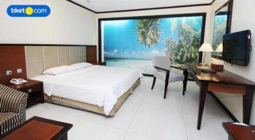 Makassar Golden Hotel Exterior foto