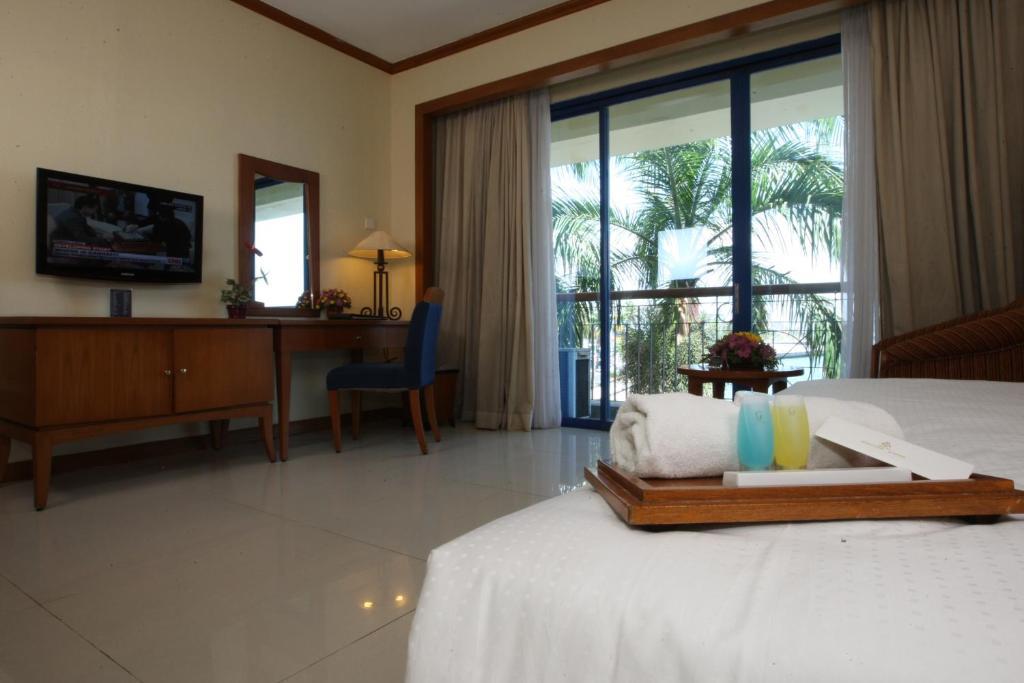 Makassar Golden Hotel Quarto foto